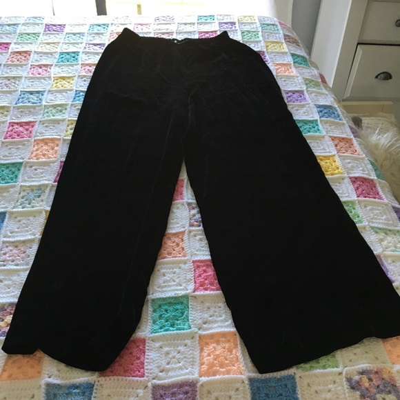 Holt Renfrew wide legged velvet pants - Picture 1 of 2